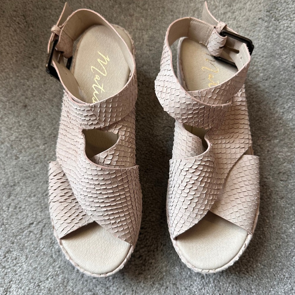Matisse Snakeskin Beige Embossed Leather Platform Sandals Blush Flatform 7M